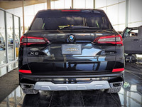 Comes equipped with: Power Trunk, Power Mirrors, Sunroof , Load Bearing Exterior Rack, Shark fin ant... (image 7)