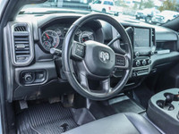 DIESEL! 6.75FT BOX, CREW CAB, POWER GROP, CHROME PACKAGE, 5TH WHEEL PREP PKG, 9900 GVWR, TRAILER BRA... (image 6)