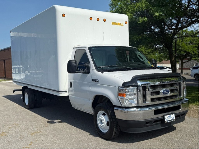 2021 Ford E-Series Cutaway E-450|16 Foot Box|Pull Out Ramp|Certi in Cars & Trucks in City of Toronto - Image 2