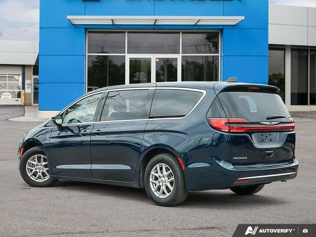 2024 Chrysler Pacifica Touring-L | Stow and Go | Heated Seats in Cars & Trucks in Windsor Region - Image 4