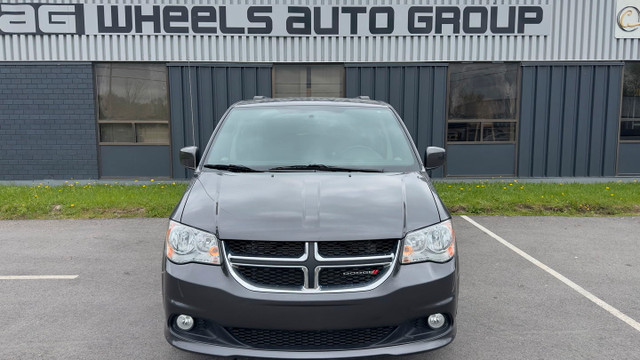 2017 Dodge Grand Caravan SXT Premium Plus in Cars & Trucks in St. Catharines - Image 2