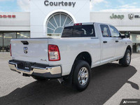 This Ram 2500 has a strong Intercooled Turbo Diesel I-6 6.7 L/408 engine powering this Automatic tra... (image 5)