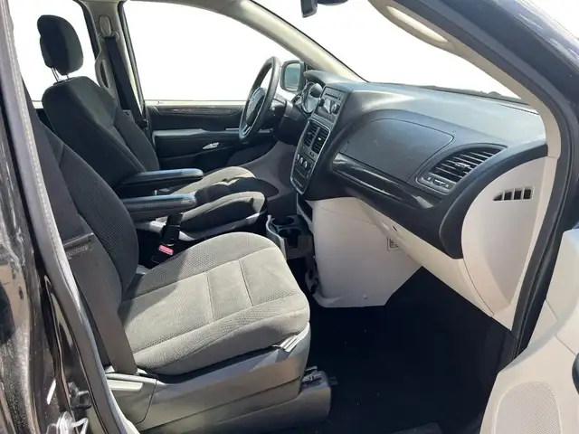 2019 Dodge Grand Caravan Canada Value Package 2WD in Cars & Trucks in Edmonton - Image 18
