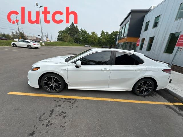 2020 Toyota Camry Hybrid SE w/ Upgrade Pkg. w/ Apple CarPlay, He in Cars & Trucks in Ottawa