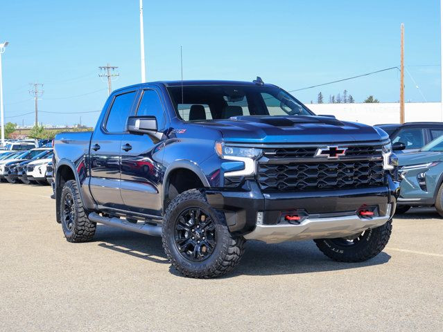 2023 Chevrolet Silverado 1500 ZR2 6.2L in Cars & Trucks in Edmonton - Image 2
