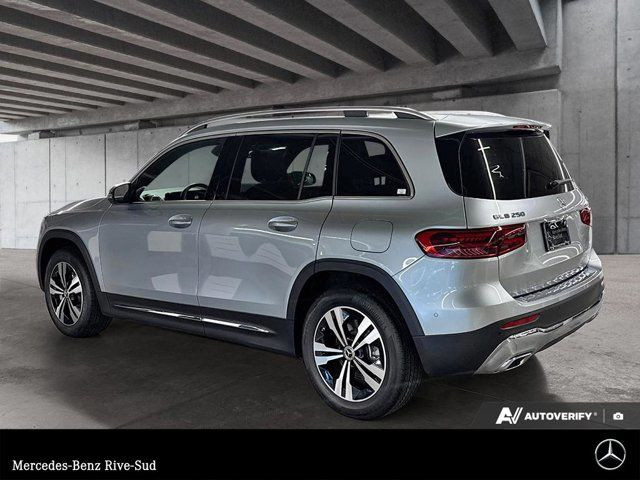 2025 Mercedes-Benz GLB 250 4MATIC SUV | Garnitures Exclusives dans Autos et camions  à Longueuil/Rive Sud - Image 3
