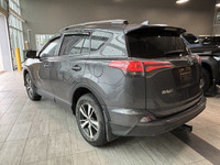All Wheel Drive,Power Steering,Traction Control,Power Mirror(s),Tires - Rear All-Season,4-Wheel Disc... (image 6)