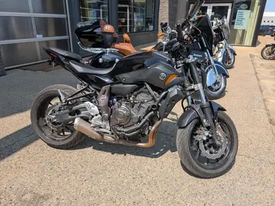 Clean 2016 FZ-07 with only 8,793 km's. Pretty much a stock bike except for Fender Eliminator/Tail Ti...