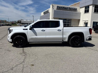 Beauty spec on this NEAR NEW 2025 GMC Sierra Denali.3.0L Diesel Finished in White Tricoate + 22" Hig... (image 3)