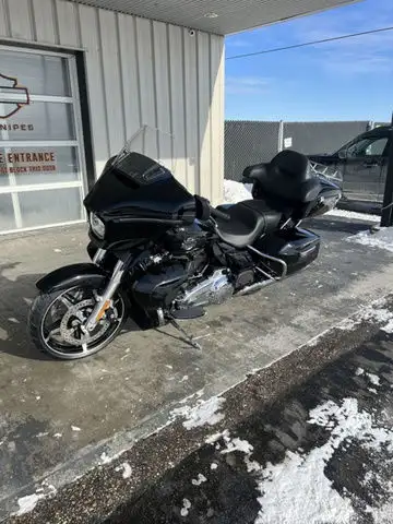 2025 Harley-Davidson FLHXU - Street Glide Ultra in Sport Touring in Winnipeg - Image 7
