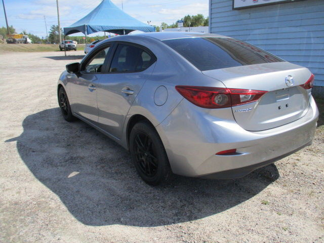 2016 Mazda Mazda3 GS PAYMENTS AVAILABLE in Cars & Trucks in North Bay - Image 4