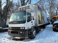 2006 GMC T7500 REEFER TRUCK - FROZEN FOOD