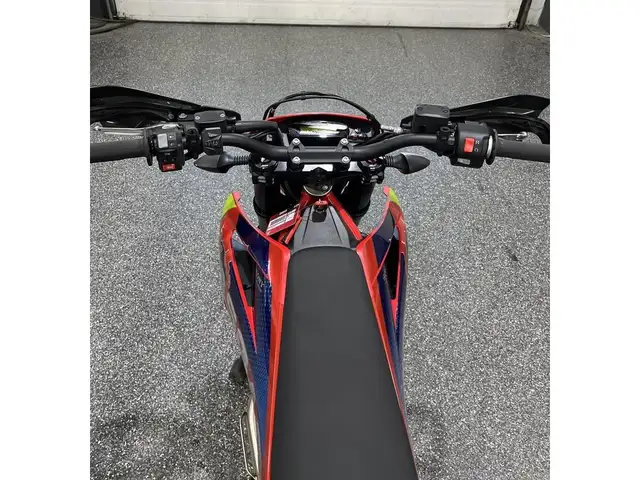 2024 GASGAS SM 700 in Sport Touring in Granby - Image 10