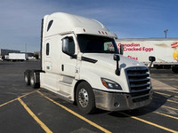 2019 Freightliner T12664ST