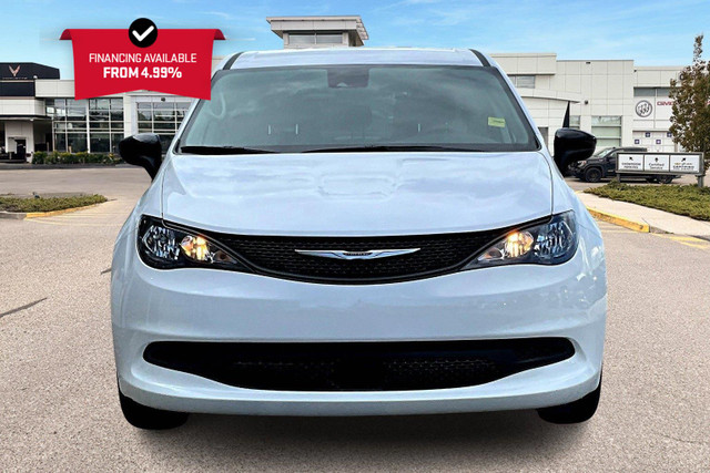 2024 Chrysler Grand Caravan SXT SXT, 3.6L, CLEAN CARFAX, CERT... in Cars & Trucks in Calgary - Image 4