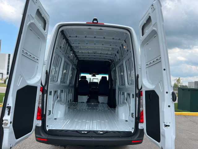 2023 Mercedes-Benz Sprinter Van Mercedes Sprinter 2500 - CARGO - in Cars & Trucks in Oakville / Halton Region - Image 2