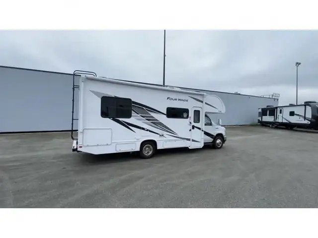 2024 Thor Motor Coach Four Winds 25V in RVs & Motorhomes in Abbotsford - Image 10
