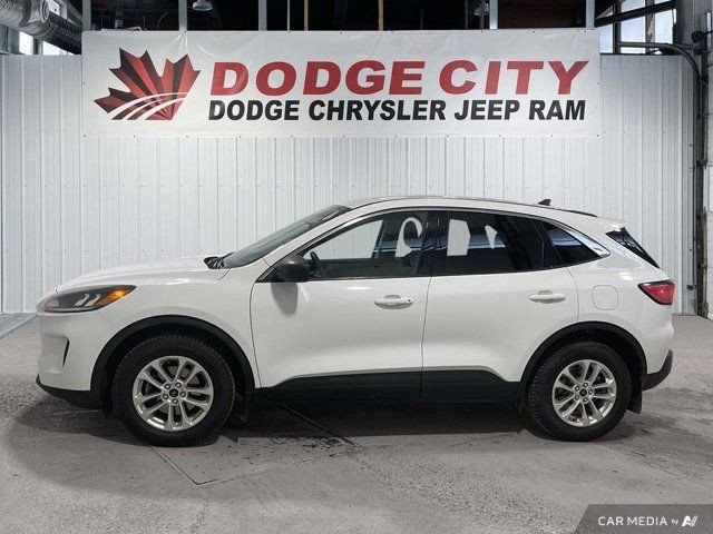 2022 Ford Escape SE AWD | 1.5 L Ecoboost in Cars & Trucks in Saskatoon - Image 2