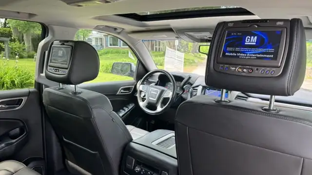 2019 GMC Yukon XL Denali in Cars & Trucks in Laval / North Shore - Image 17