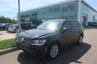 Tiguan Trendline 2.0L 4MOTION, CARFAX SANS ACCIDENT, Banc Chauffant, Régulateur de vitesse Financeme... (image 1)