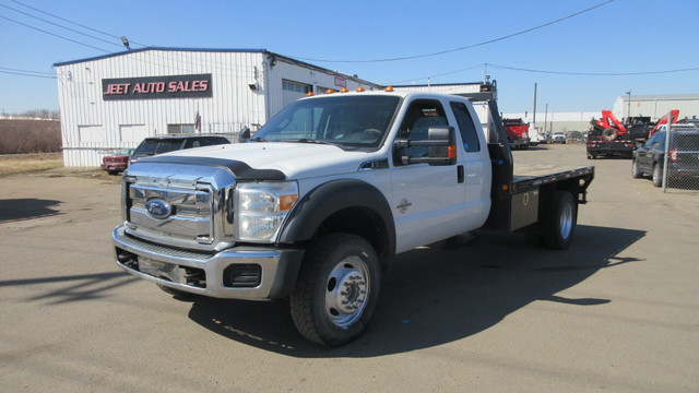 2013 Ford F-550 XLT EXTENDED CAB FLAT DECK in Cars & Trucks in Edmonton - Image 2