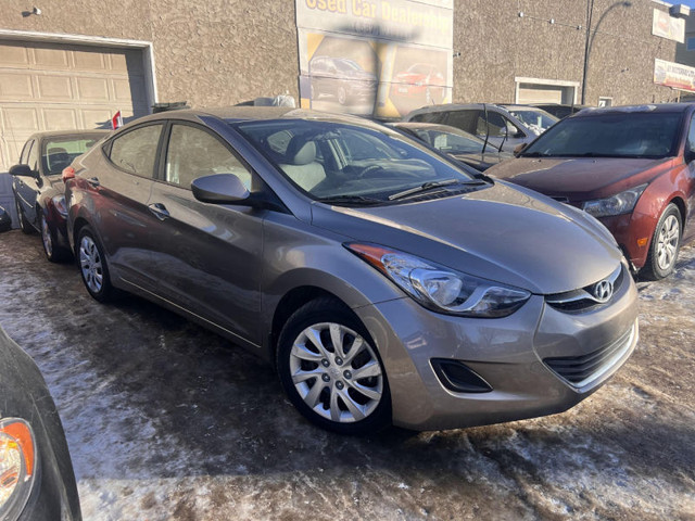 2013 Hyundai Elantra 4dr Sdn Auto GLS (Alabama Plant) in Cars & Trucks in Edmonton - Image 2