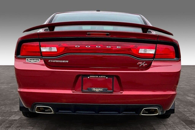 2014 Dodge Charger R/t in Cars & Trucks in Edmonton - Image 4