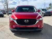 This Mazda CX-5 delivers a Regular Unleaded I-4 2.5 L/152 engine powering this Automatic transmissio... (image 7)