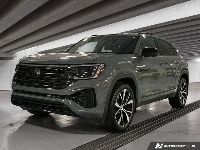 2024 Volkswagen Atlas Cross Sport Execline, under 32,000km in Cars & Trucks in Edmonton