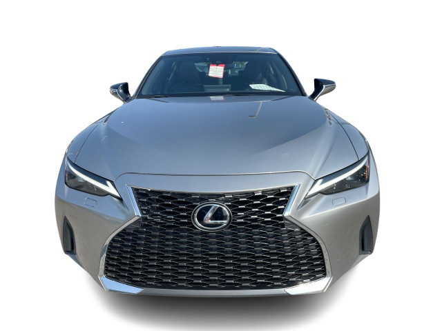 2022 Lexus IS 300 Premium / Cuir / Bluetooth / Climatiseur Bien  in Cars & Trucks in Laval / North Shore - Image 4