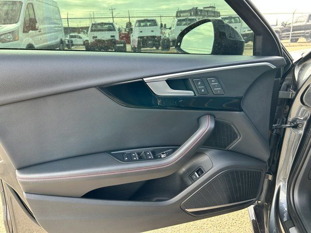 2018 Audi A4 Sedan Technik | Rear Cam | Heated Seats | Moonroof in Cars & Trucks in Edmonton - Image 4