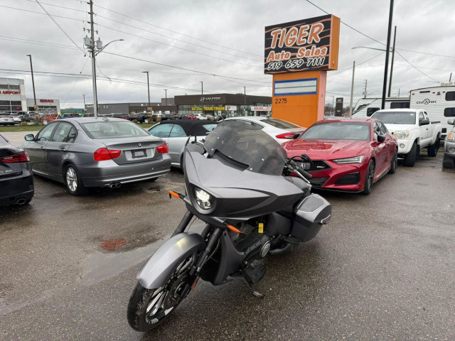2016 Victory Magnum X-1 STEALTH EDITION, RARE, BIG WHEEL, LIGHT  in Cars & Trucks in London