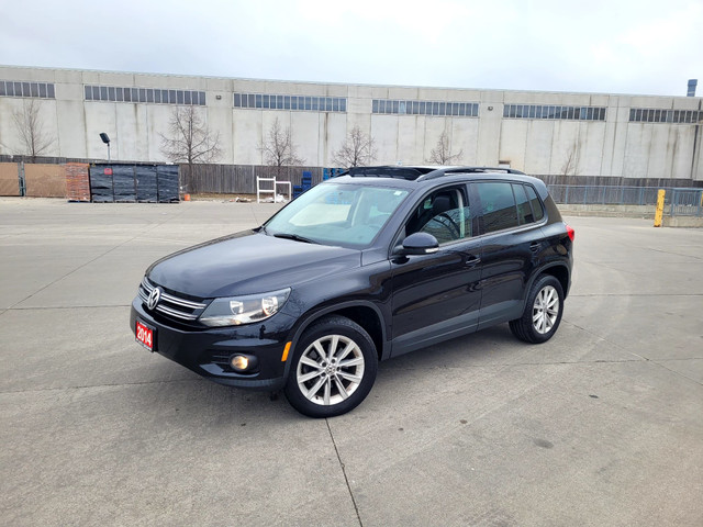 2014 Volkswagen Tiguan Highline, Leather Sunroof, Auto, Low km,  in Cars & Trucks in City of Toronto