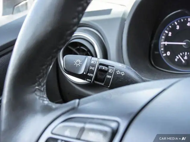 2022 Hyundai Kona Preferred | Awd | Car Play | Back Up Camera in Cars & Trucks in Hamilton - Image 20