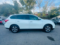 The 2019 Nissan Pathfinder S is powered by a 3.5-liter V6 engine, producing 284 horsepower and 259 l... (image 5)