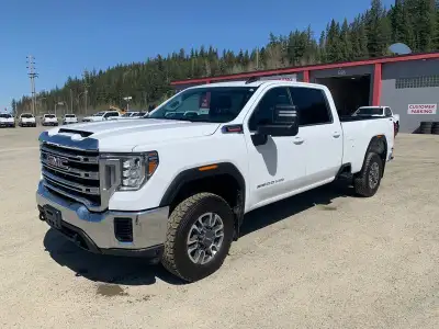 Sierra 3500HD, 4WD, 18" Aluminum Wheels, 6.6L Duramax V8 Turbo Diesel, 10-Speed Automatic Transmissi...