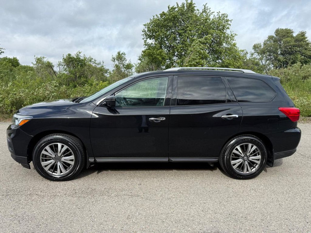2017 Nissan Pathfinder SL | CLEAN CARFAX | 4WD | LEATHER | POWER in Cars & Trucks in Barrie - Image 3