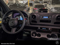 Mercedes-Benz Rive-Sud, la destination Mercedes-Benz par excellence. Bienvenue en première classe. D... (image 9)