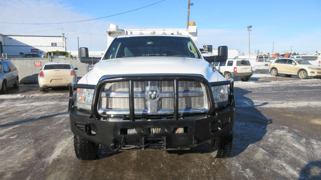 2014 Dodge RAM 5500 SLT CREW CAB SERVICE TRUCK in Cars & Trucks in Edmonton - Image 3