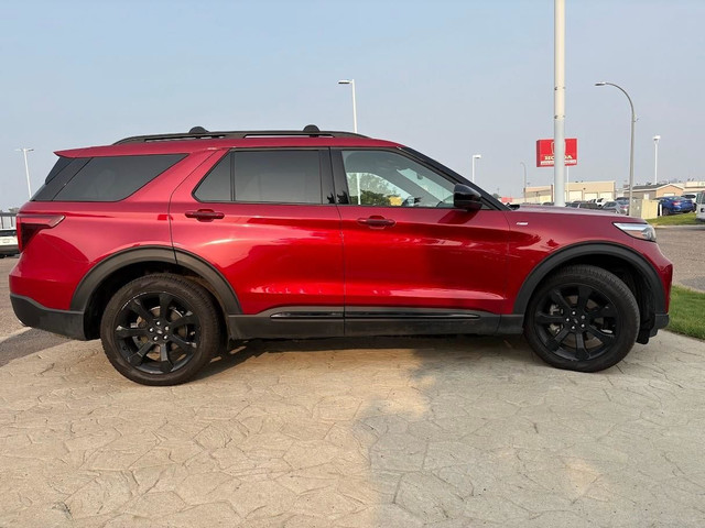 2023 Ford Explorer ST-Line in Cars & Trucks in Lethbridge - Image 2