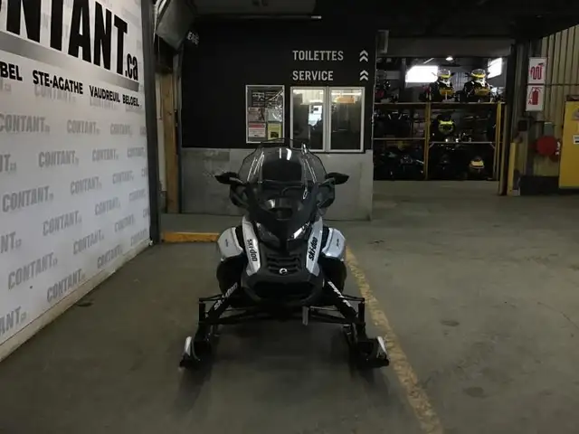 2019 Ski-Doo Grand Touring 900Turbo limited in Snowmobiles in West Island - Image 3
