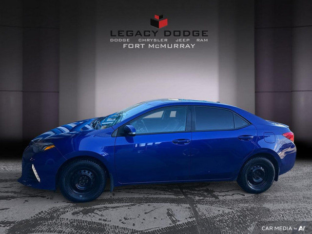 2017 Toyota Corolla SE in Cars & Trucks in Fort McMurray - Image 3