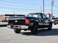 Engine: 8 Cylinder Engine 4.8L/293CI L/100Km City: 15.9 L/100Km Hwy: 11.2 Safety Equipment Brakes, a... (image 3)