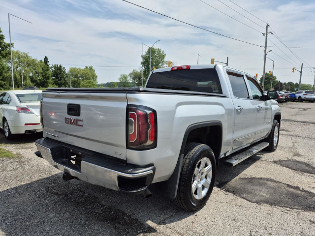 2017 GMC Sierra 1500 4WD CREW CAB 143.5" SLT in Cars & Trucks in London - Image 3