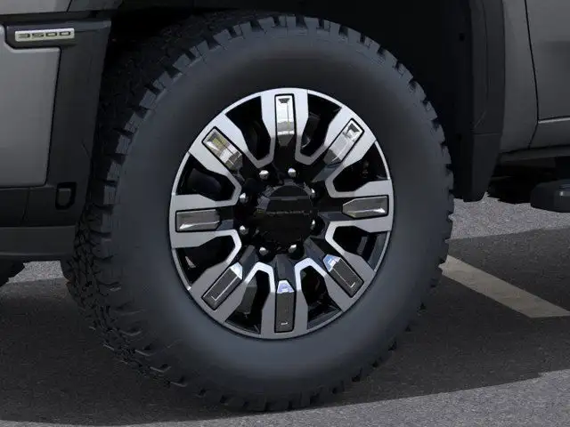2025 GMC Sierra 3500HD Denali in Cars & Trucks in Strathcona County - Image 10