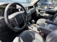 TWO KEYS / DVD PLAYER / 3 SUN ROOFS / BEAUTIFUL SUV! NAVIGATION SYSTEM / BACK UP CAMERA / SUPER CLEA... (image 8)