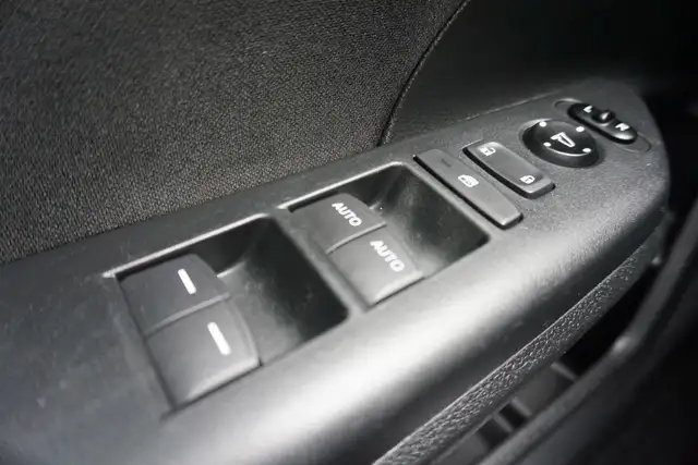 2020 Honda Civic in Cars & Trucks in Oakville / Halton Region - Image 31