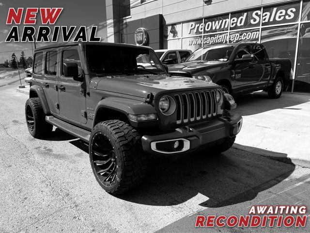 2021 Jeep Wrangler Unlimited Sahara | Aftermarket Wheels in Cars & Trucks in Edmonton