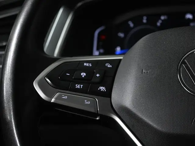 2022 Volkswagen Tiguan Comfortline Leather Adaptive Cruise Digit in Cars & Trucks in Kitchener / Waterloo - Image 16