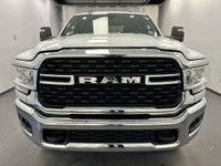 WAS: $62495 NOW: $55993 plus taxes and licensing fees6.4L Hemi - Rear Auto Levelling Suspension - 6... (image 7)